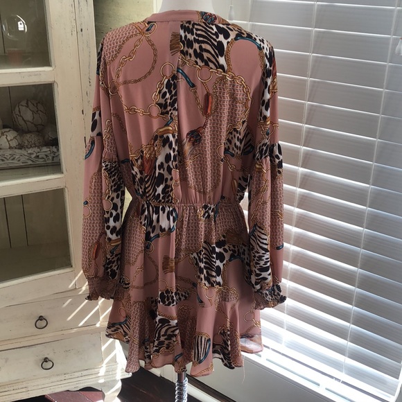 Flouncy mauve Mini dress by Fate - Picture 3 of 3